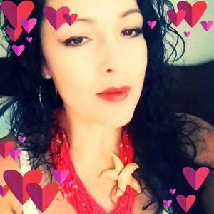 Meet your Posher, Teresita